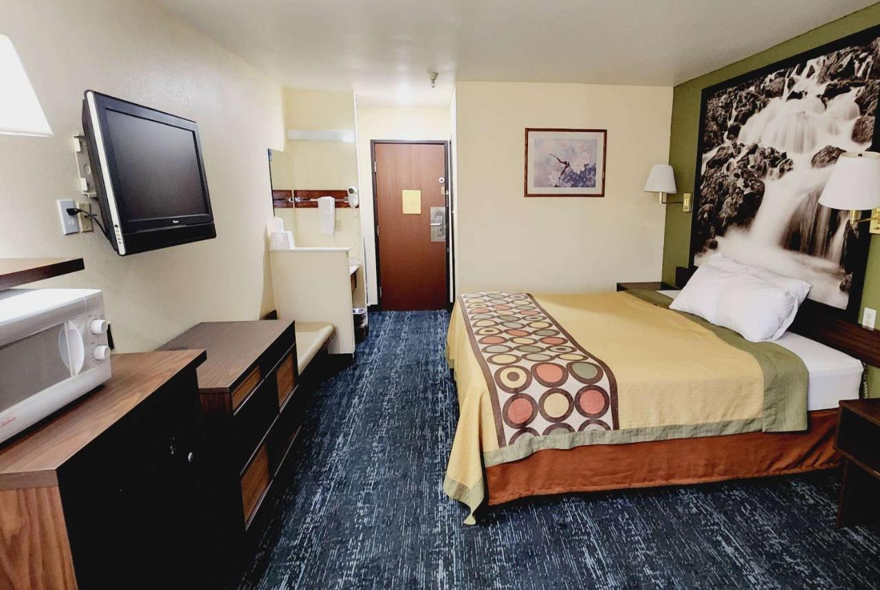 Super 8 By Wyndham Rawlins Wyoming Motel Luaran gambar